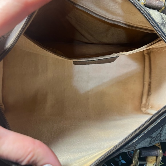 GUCCI - Picture 7 of 11